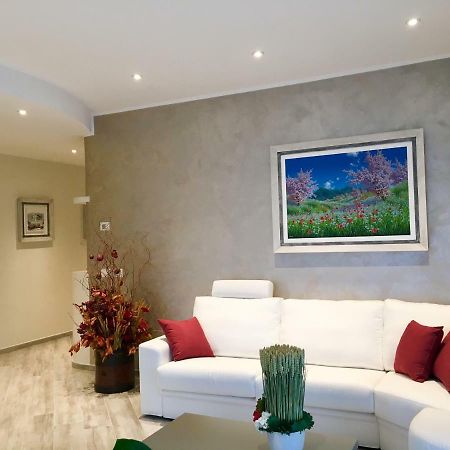 Apartamento A Casa Di Chiara Stresa Exterior foto