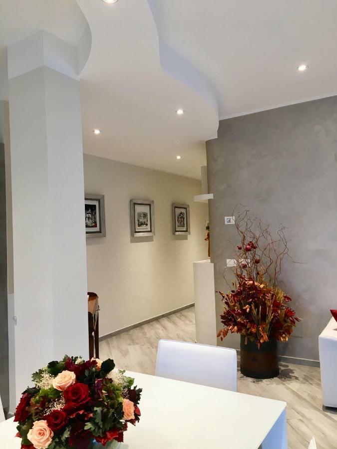 Apartamento A Casa Di Chiara Stresa Exterior foto